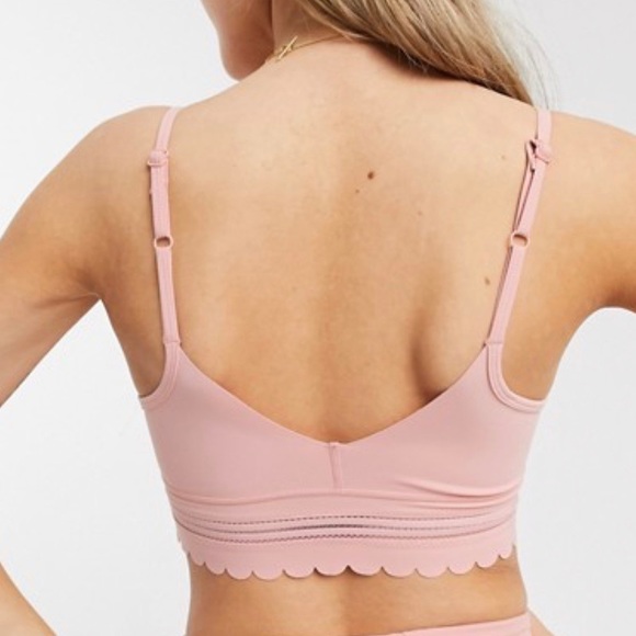 SOLD OUT——Free People Movement Genesis Bra in Pink - Picture 5 of 7